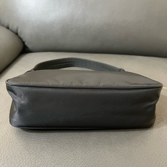 ‼️sold‼️Prada Nylon Vintage Mini Hobo - Picture 7 of 15